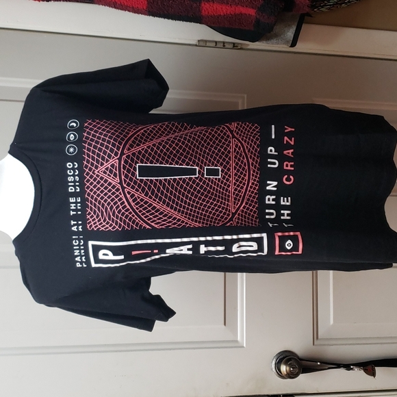 pacific Tops - Panic at the Disco shirt, size M